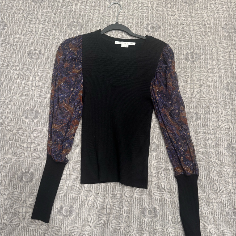 Veronica Beard Black and Blue Ribbed Fitted Sweater